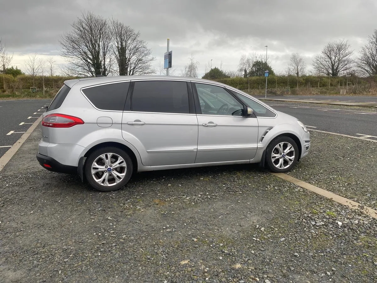 Ford S-Max 2012 Titanium - Image 2