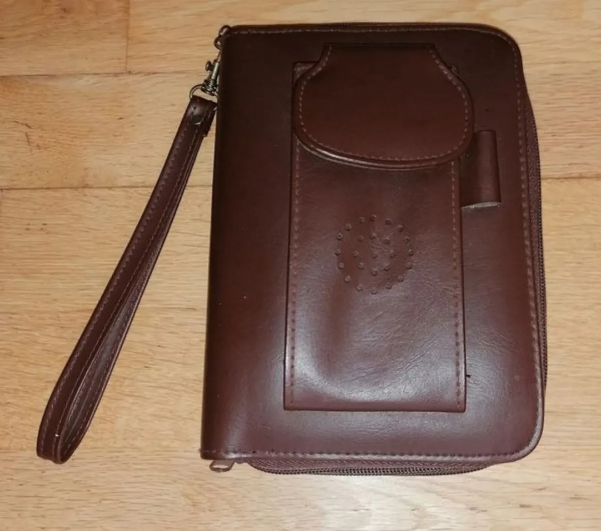 Retro Wrist Bag Pocket Organiser - Image 1