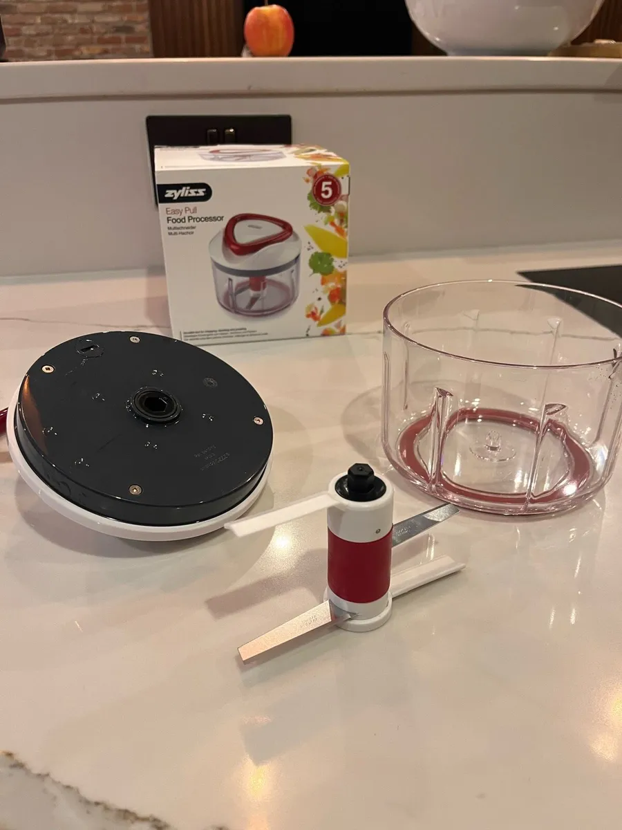 Easy Pull Food Processor - Image 1