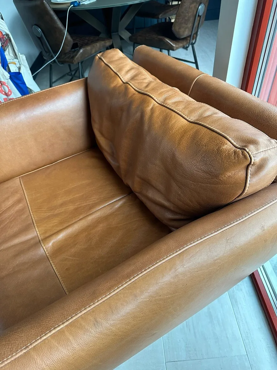 Italian leather armchair (Casey’s) - Image 2