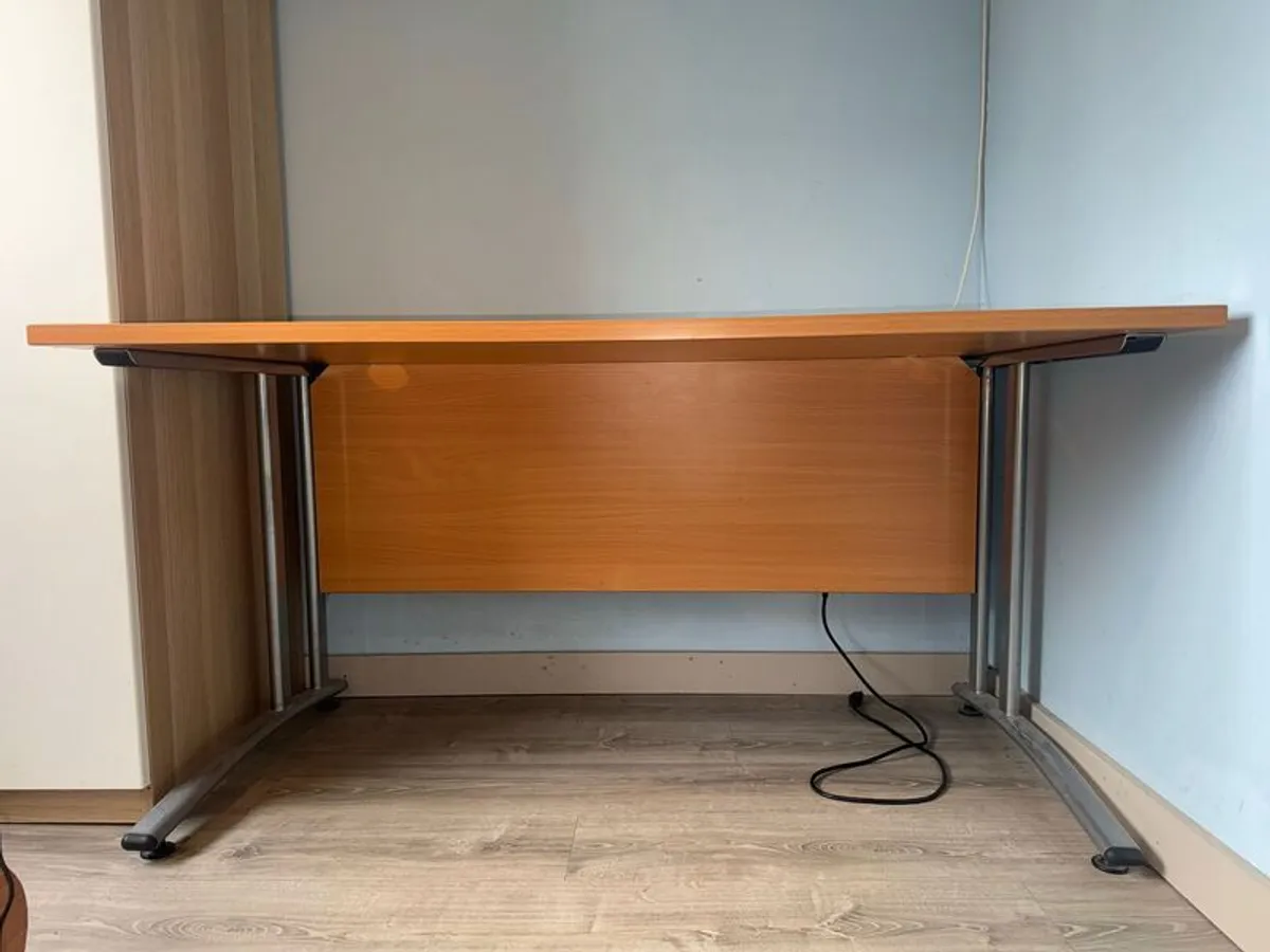 Computer/Gaming/Study Desk - Image 2