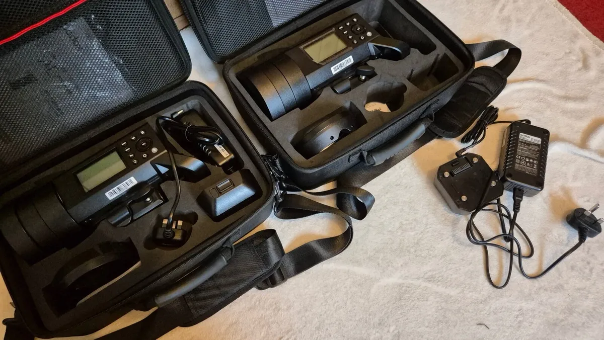 Godox AD400 Pro studio flash Lights x2 in cases - Image 2