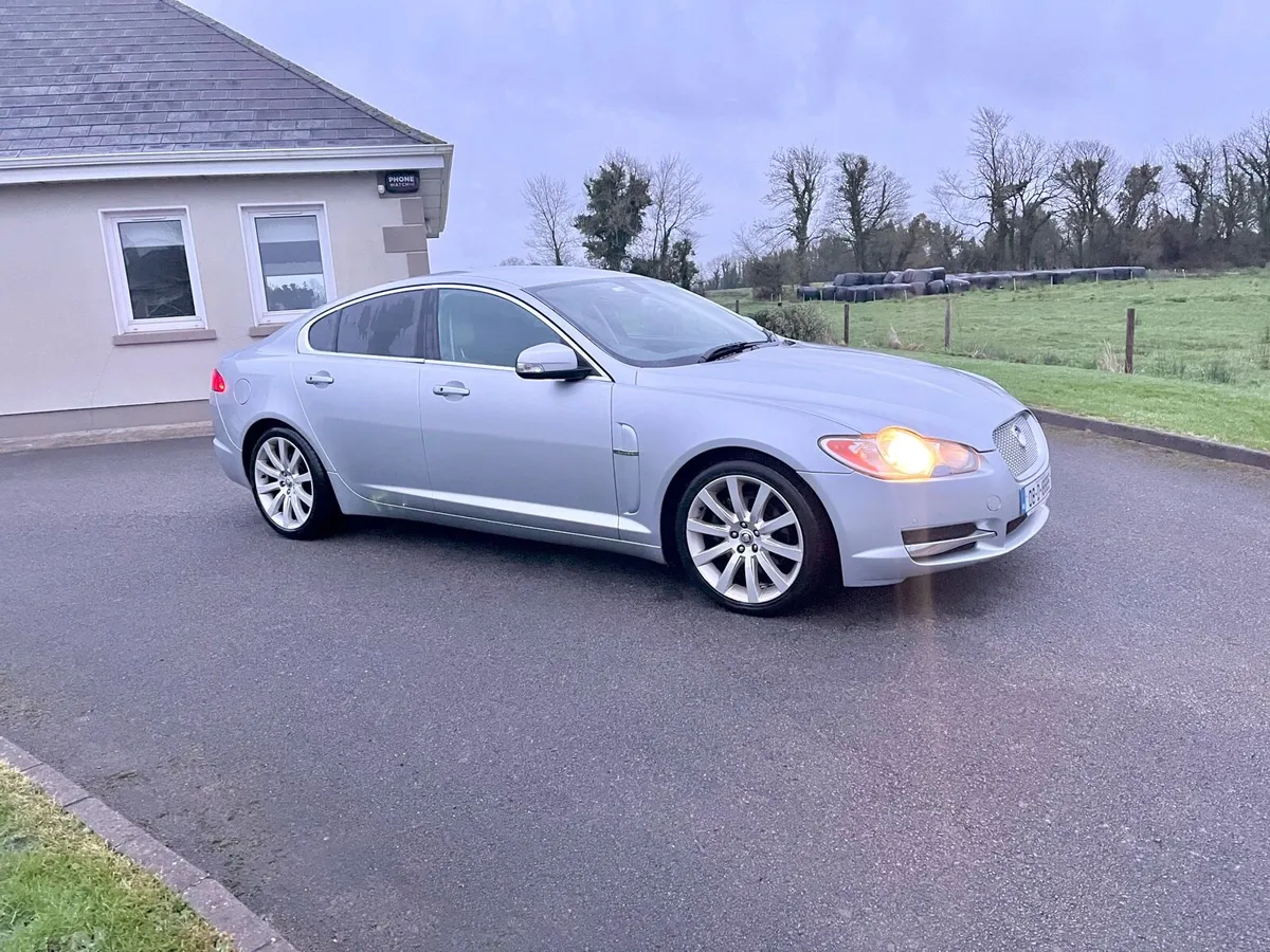 2008 Jaguar XF 2.7 - Image 2