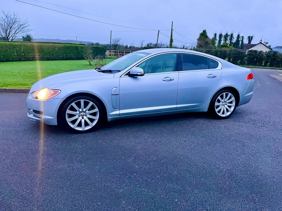 2008 Jaguar XF 2.7 - Image 3