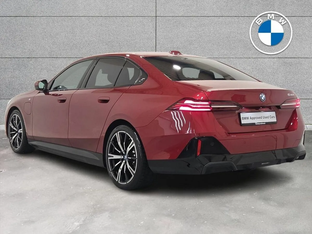 BMW 5-Series 530e M Sport Saloon - Image 3