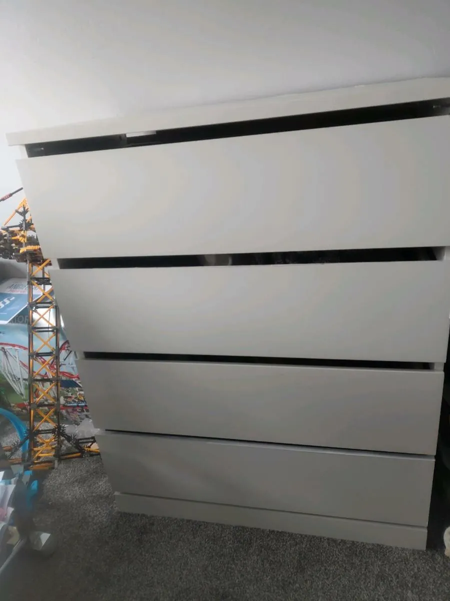 Chest of drawers - Image 4