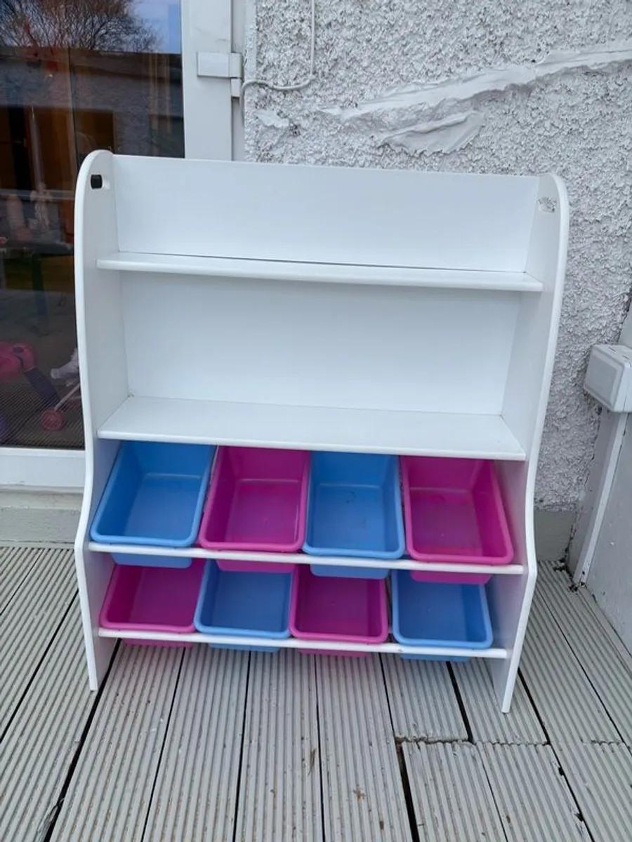 Jojo maman toy and book unit