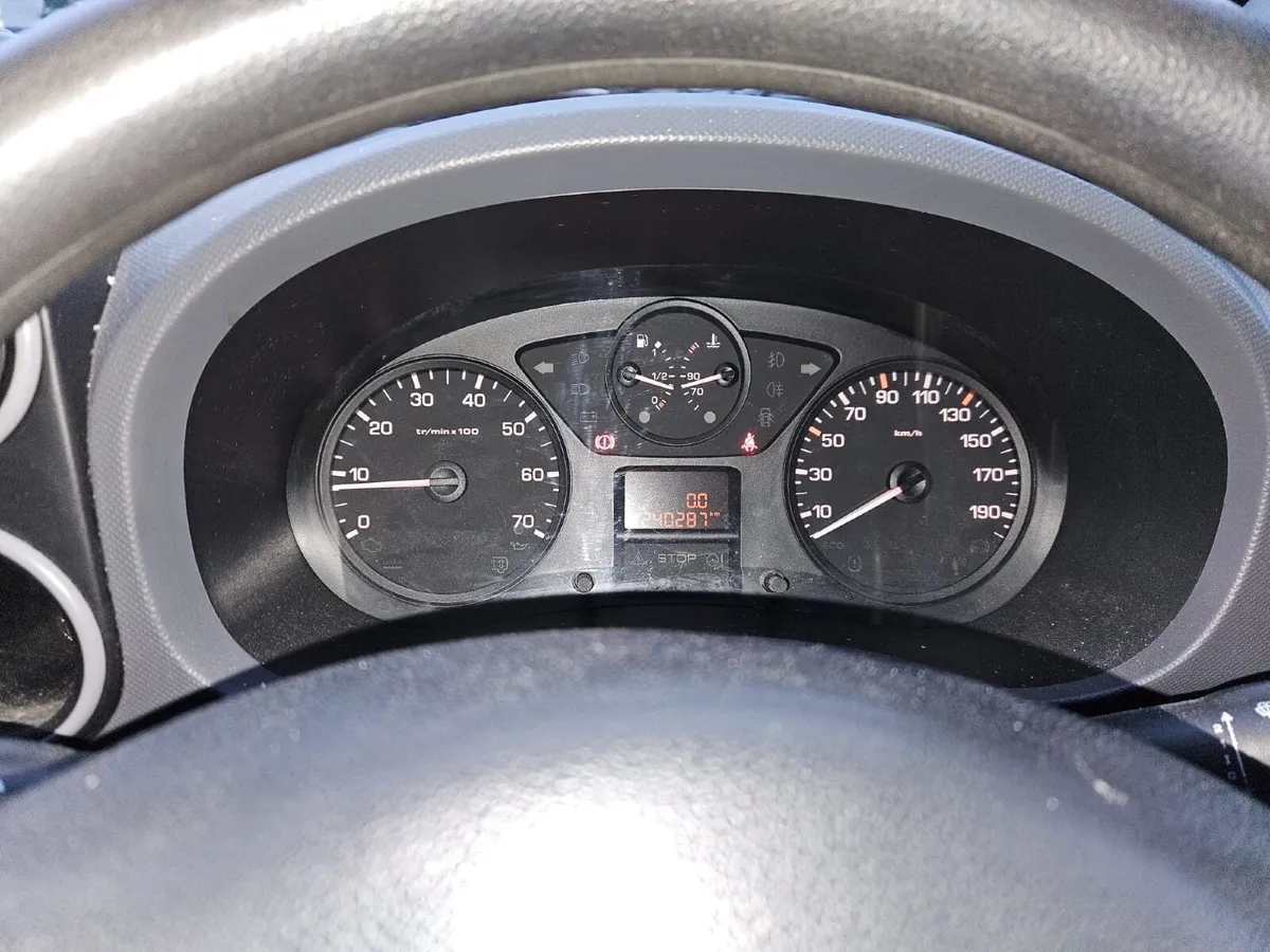 Peugeot Partner 2018 - Image 3