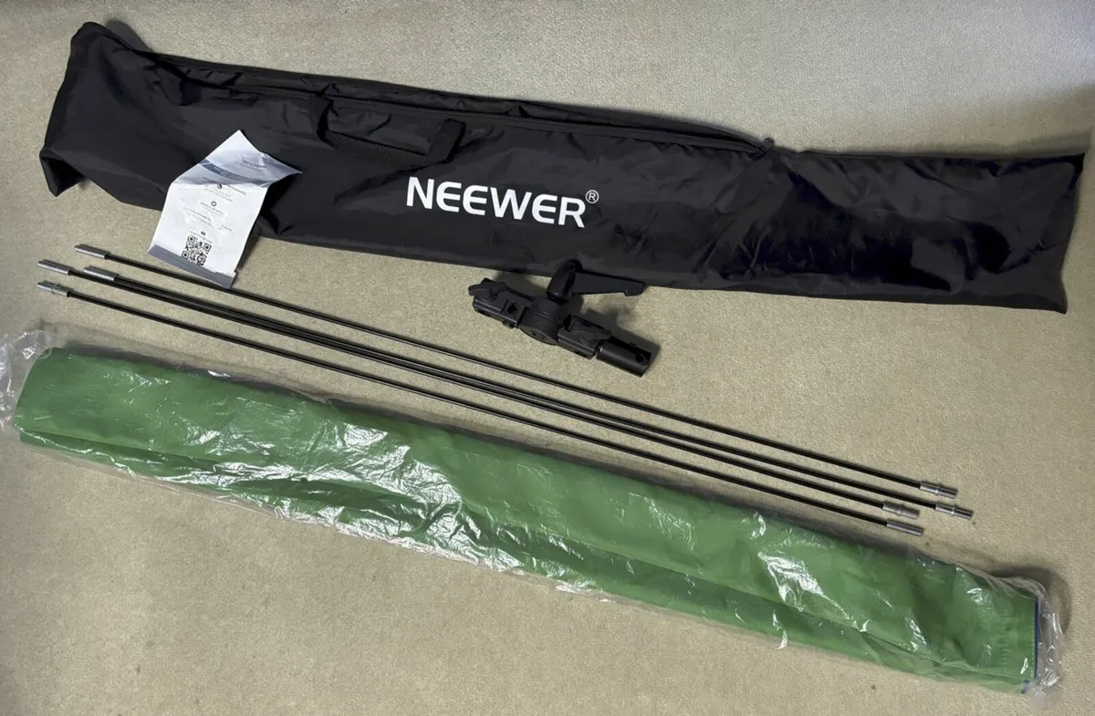 Blue/Green Backdrop for Video Shooting - Image 2