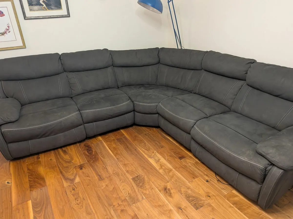 Recliner corner sofa - Image 1
