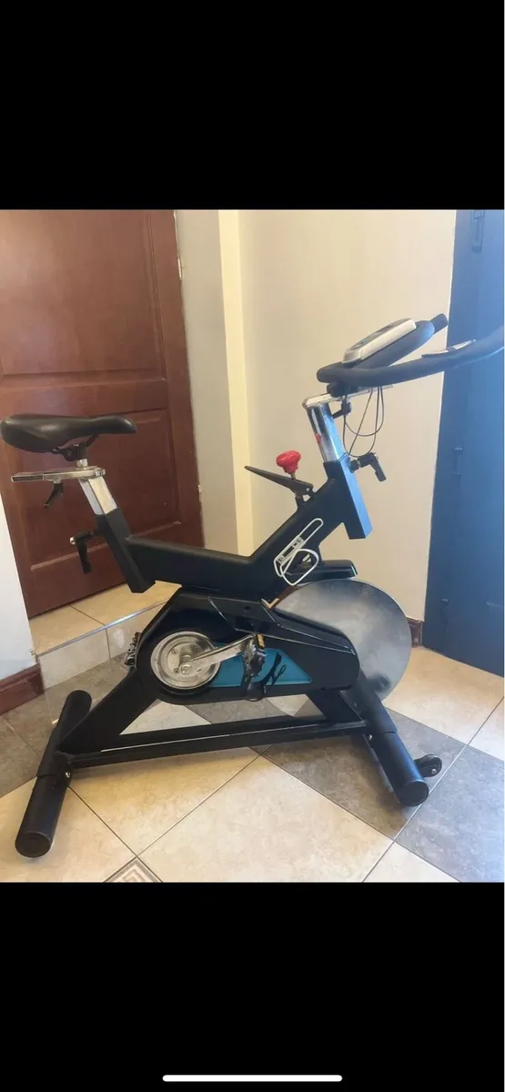 Exercise bike - Image 1