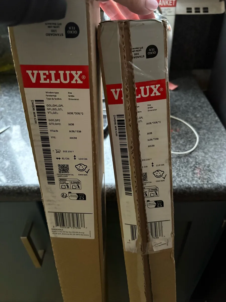 Velux Blinds x 2 - Image 2