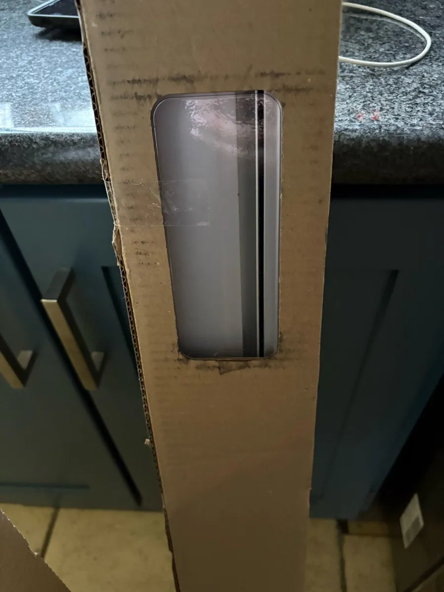 Velux Blinds x 2 - Image 4