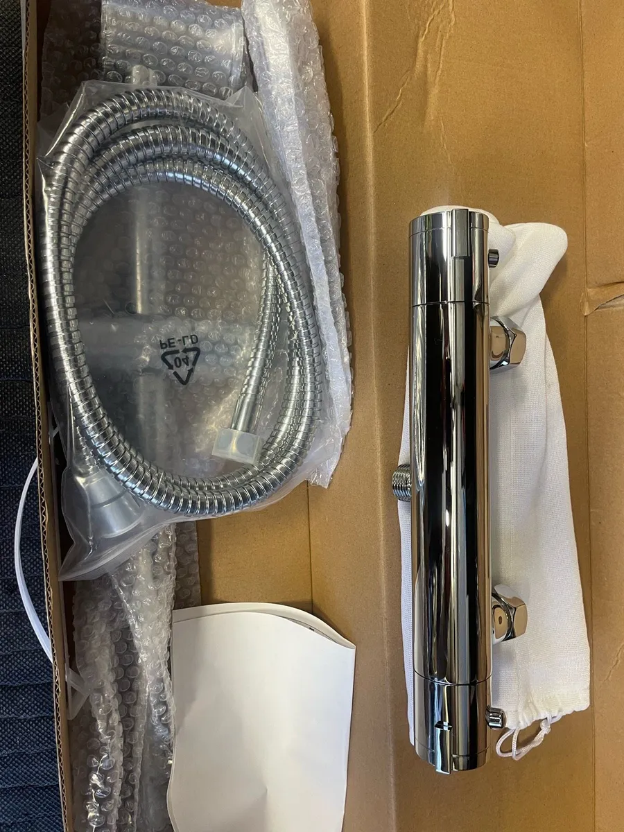 Shower control - Image 1