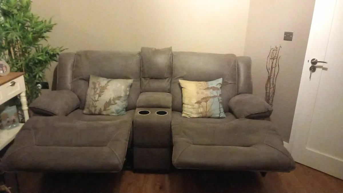 2 matching Harvey Norman recliners and occasional - Image 4