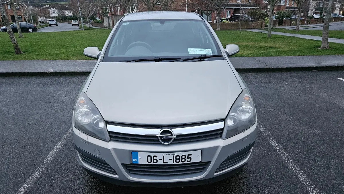 Opel Astra 2006 - Image 2