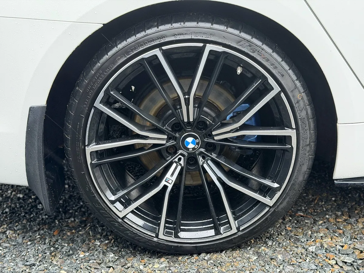 2017 (172) BMW 520d G30 M-Sport - Image 3