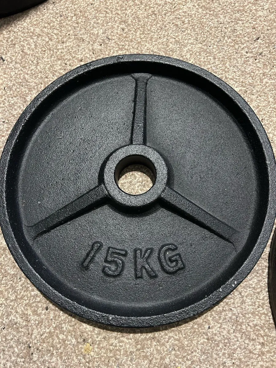 20kg 7ft Barbell & 2x 20kg 2x 15kg weights - Image 4