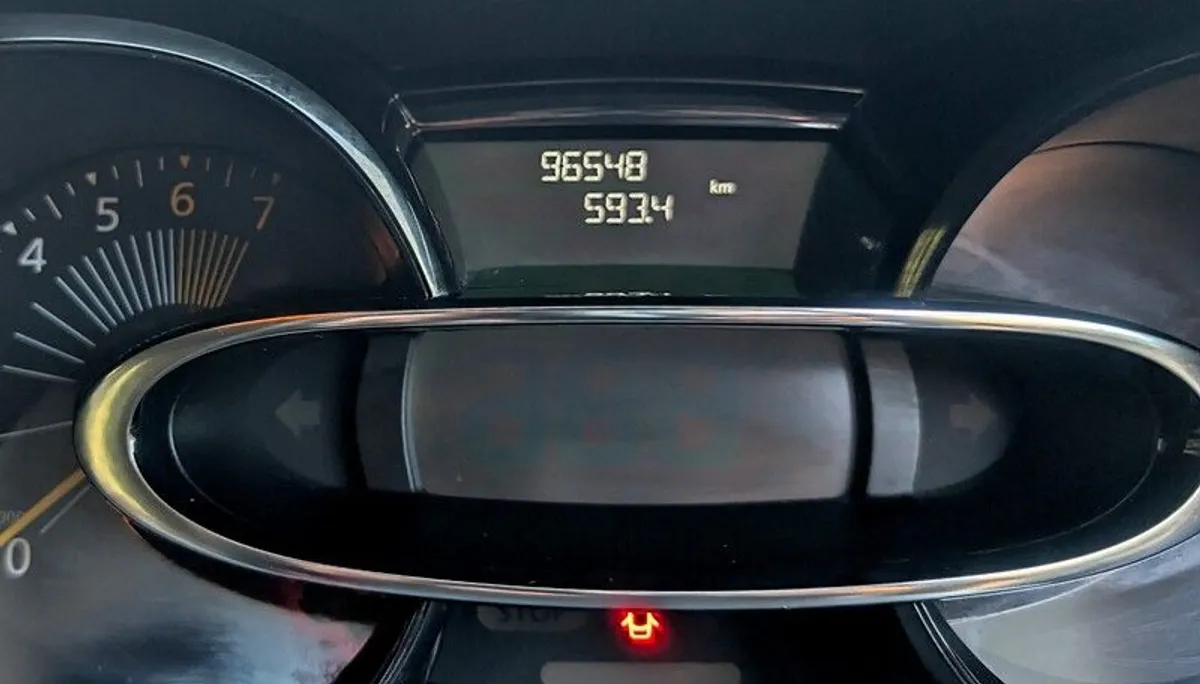 Renault Clio 2016 - Image 3