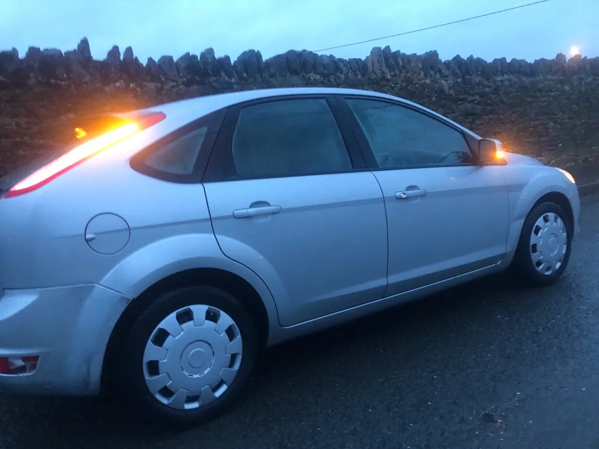 FORD FOCUS SMALL MILES MCT 8/26tax feb26 - Image 2
