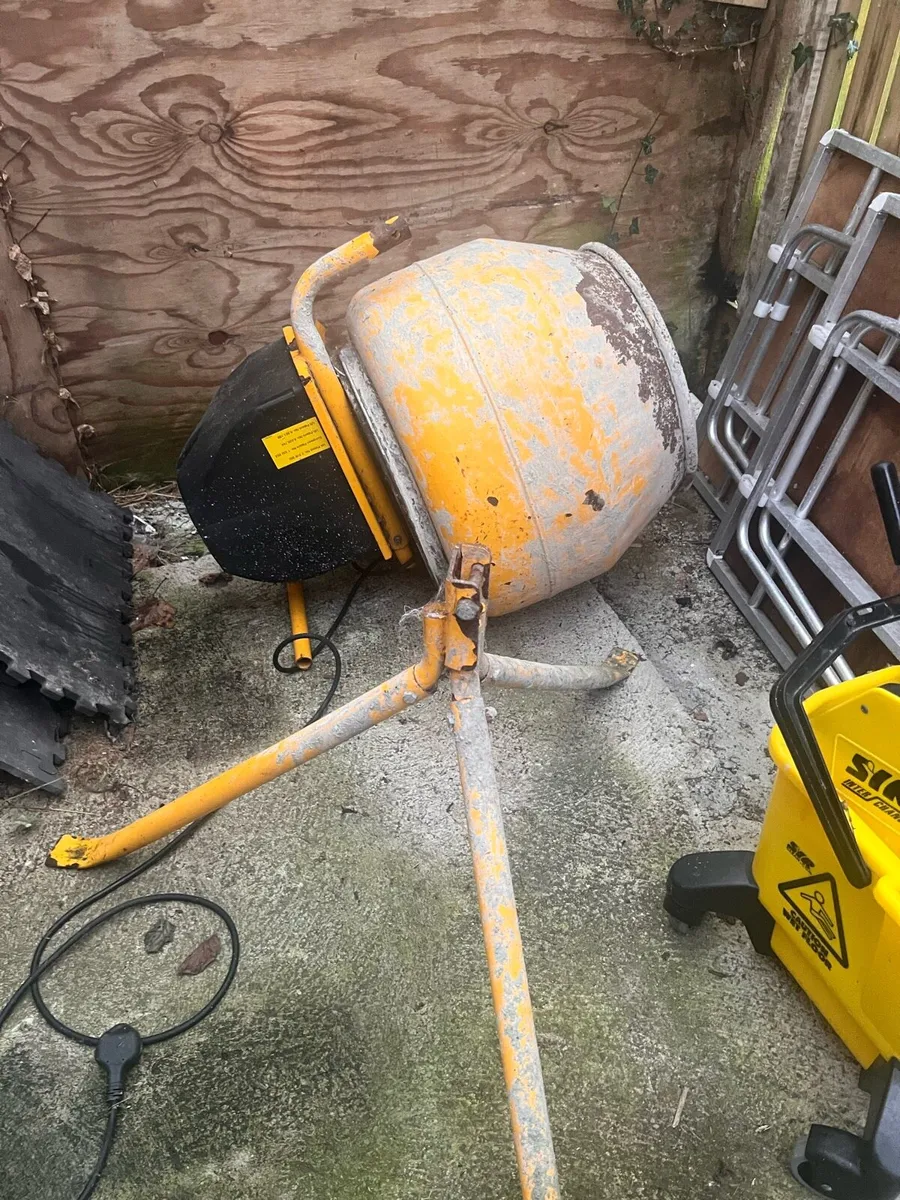 Belle cement mixer .(1/2 bag mini) - Image 1