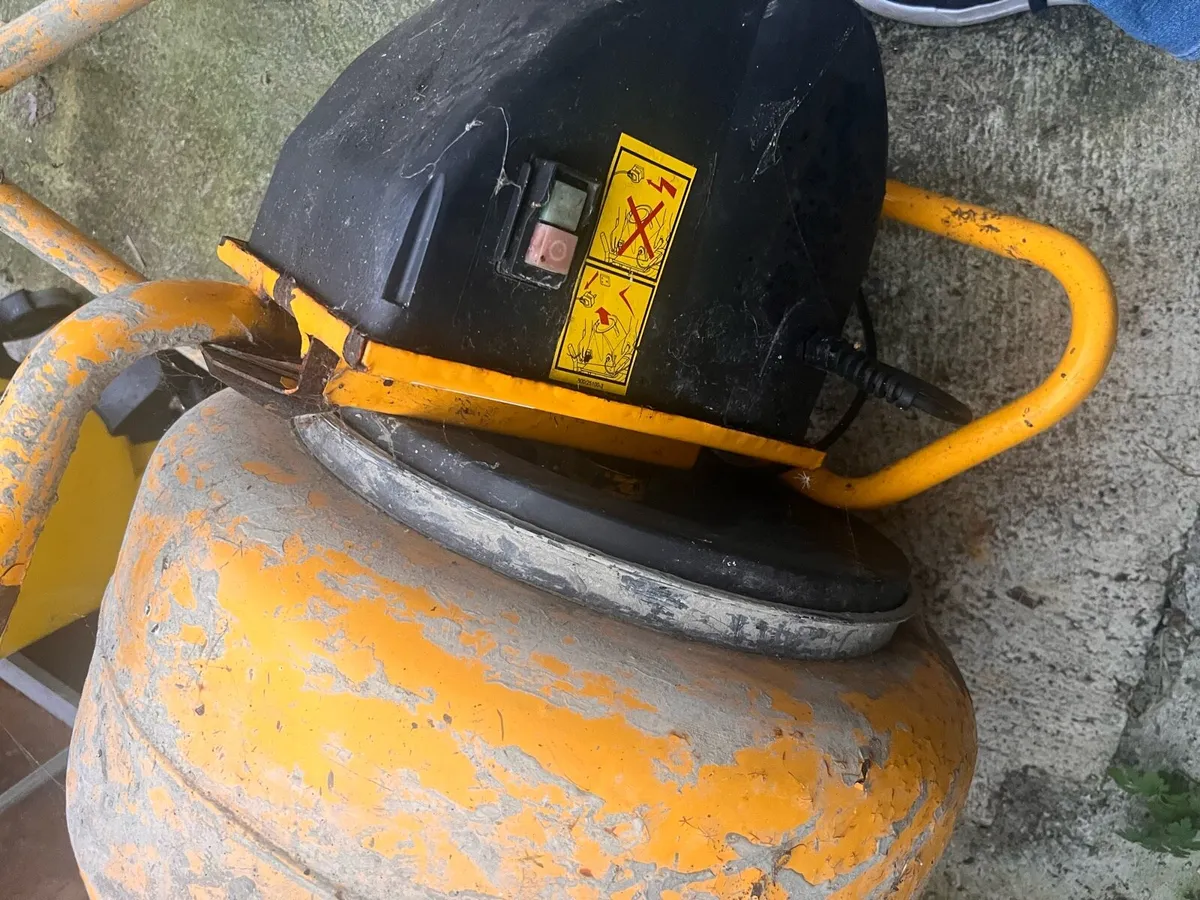 Belle cement mixer .(1/2 bag mini) - Image 3