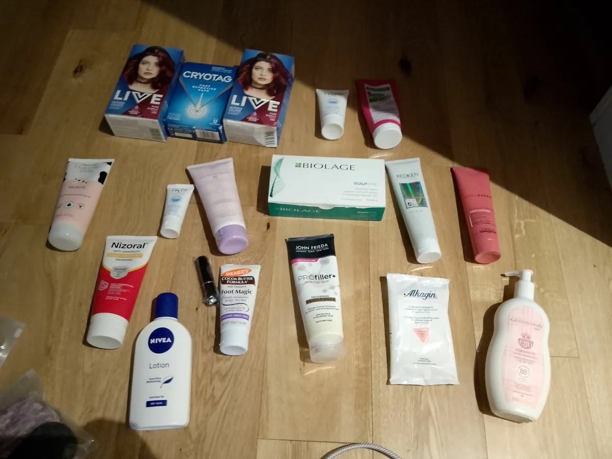 Various Cosmetics - Image 1
