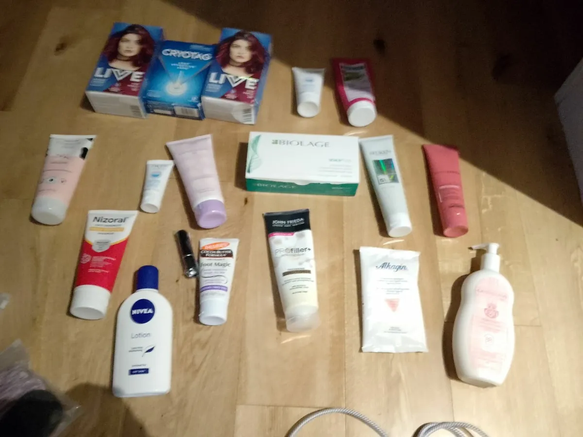 Various Cosmetics - Image 3