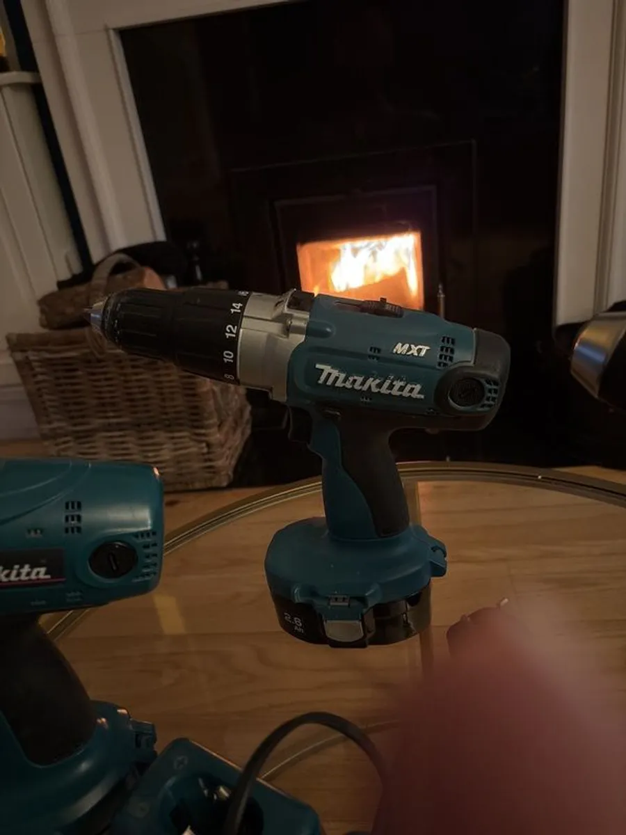 Makita battery operated drills - Image 4