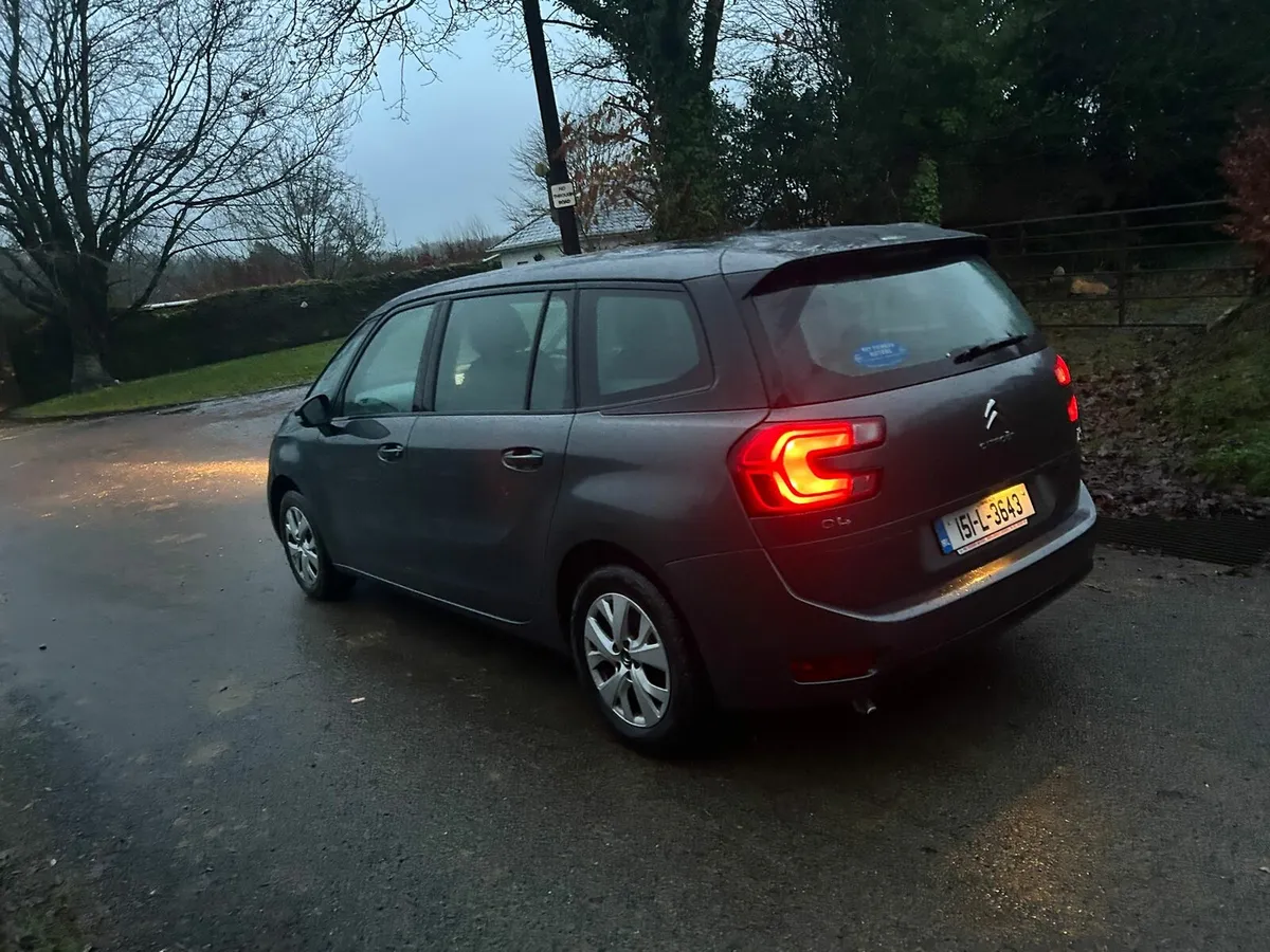151 Citreon C4 Picasso 7 seater Diesel - Image 3