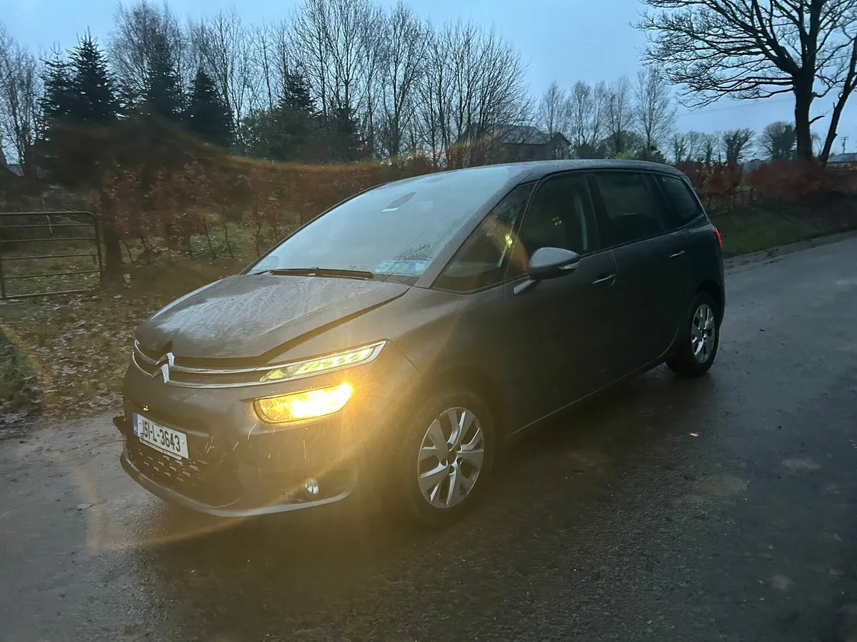 151 Citreon C4 Picasso 7 seater Diesel - Image 4