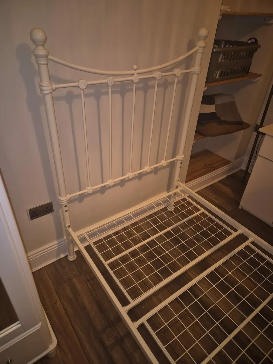 Bed frame and locker - Image 2