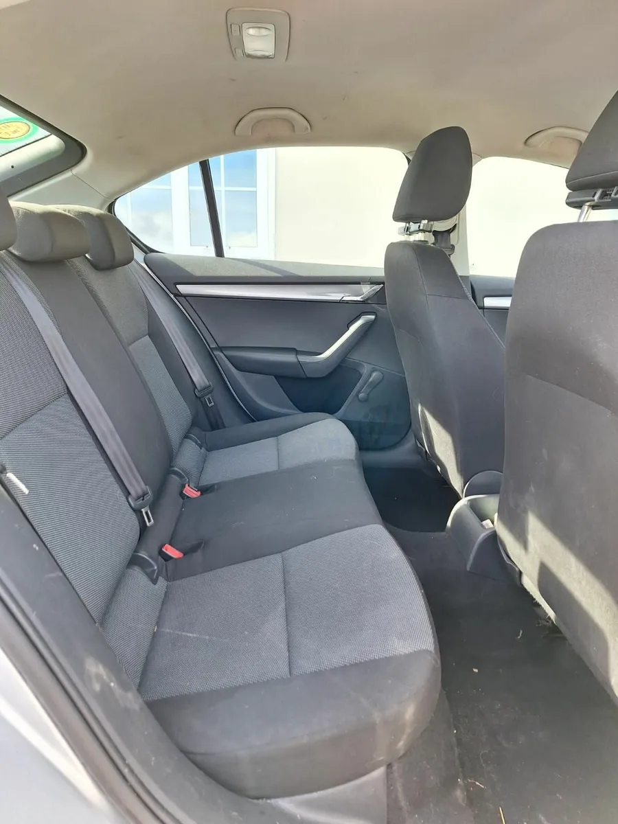 Skoda Octavia 2013 - Image 2