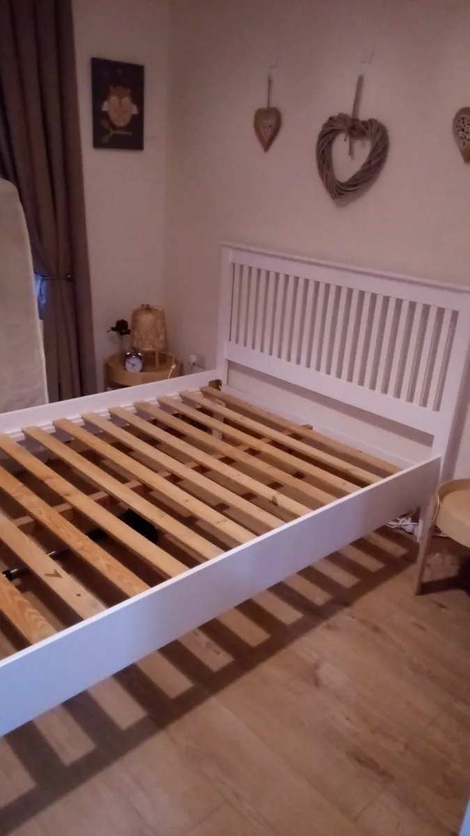 Double bed - Image 1