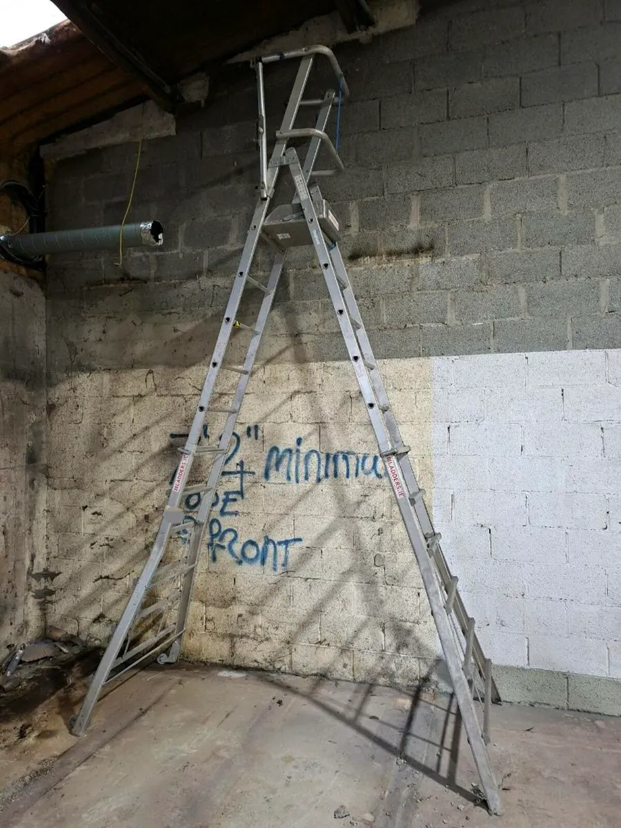 podium ladder x2 - Image 1