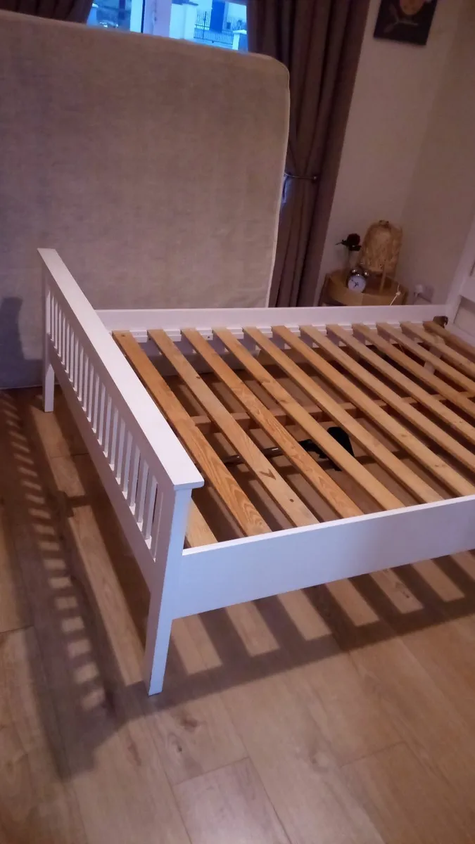 Double bed - Image 2