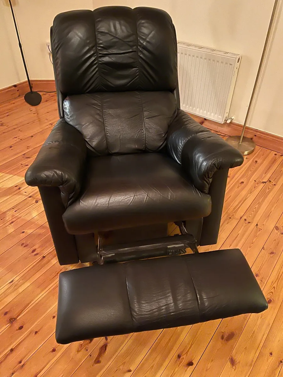 Aspen Wall Recliner - Image 1