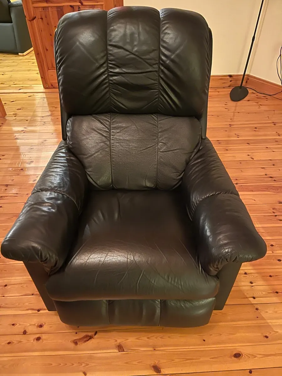 Aspen Wall Recliner - Image 2