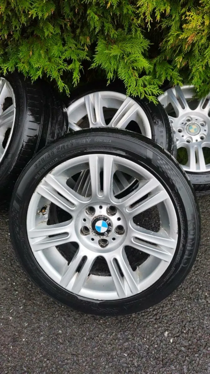 Bmw 17 inch m sport wheels - Image 1