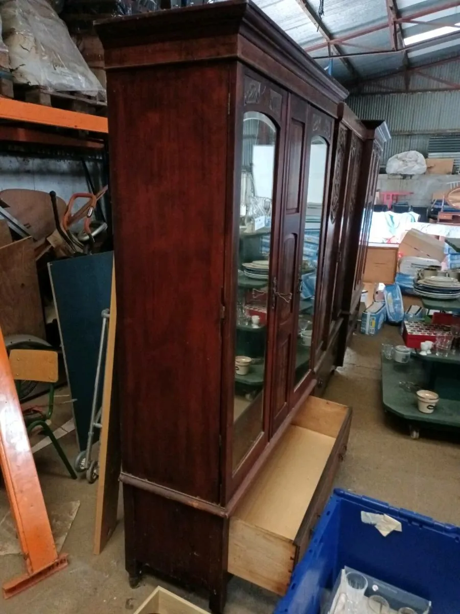 Vintage Wardrobe - Image 2