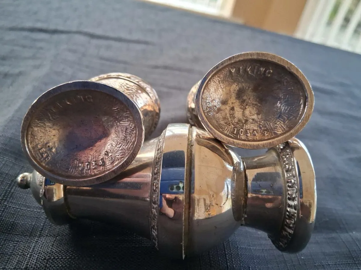 Viking 1034 Silver Plated Salt &Pepper Shakers - Image 3