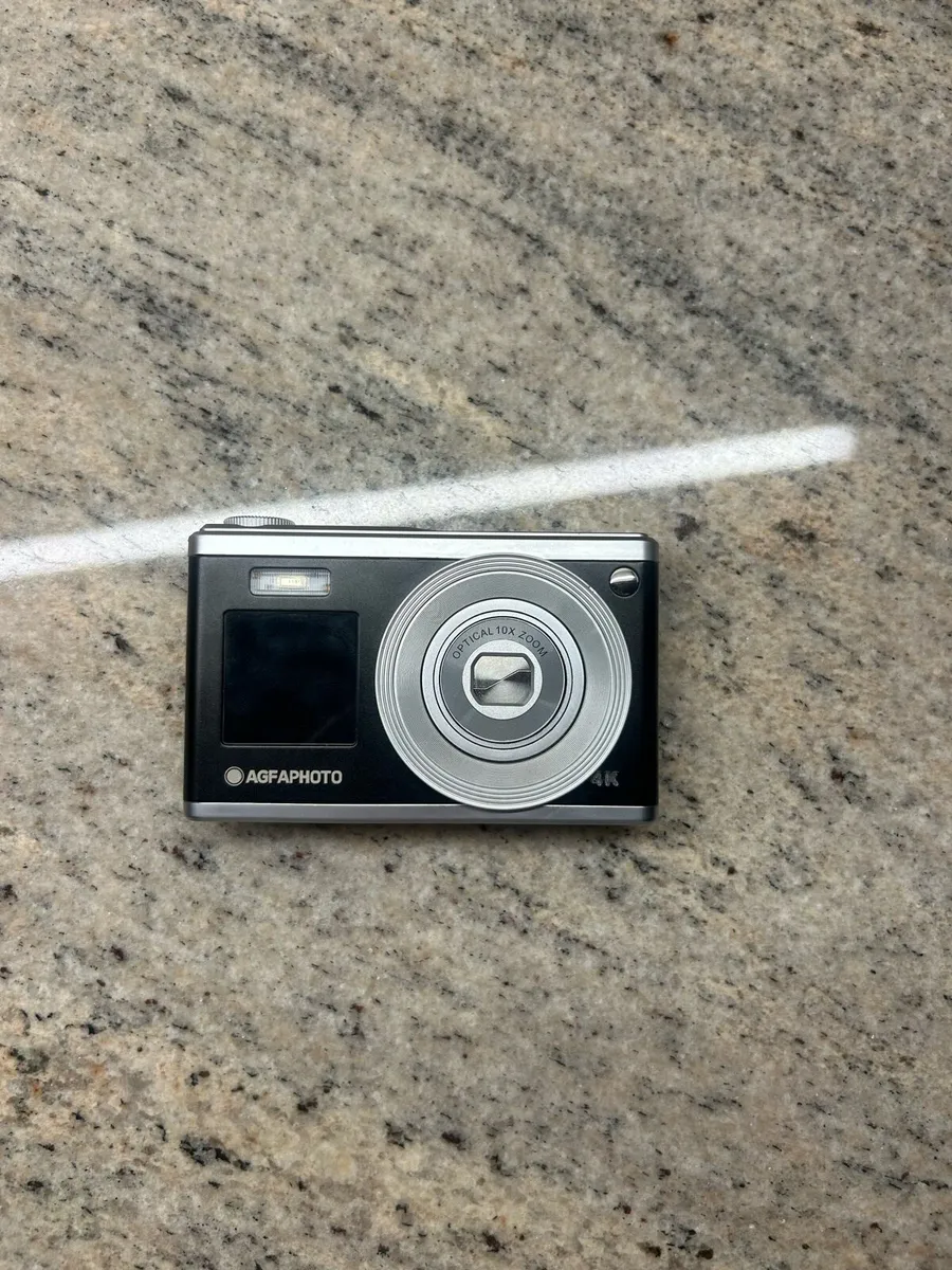 digital camera - Image 3