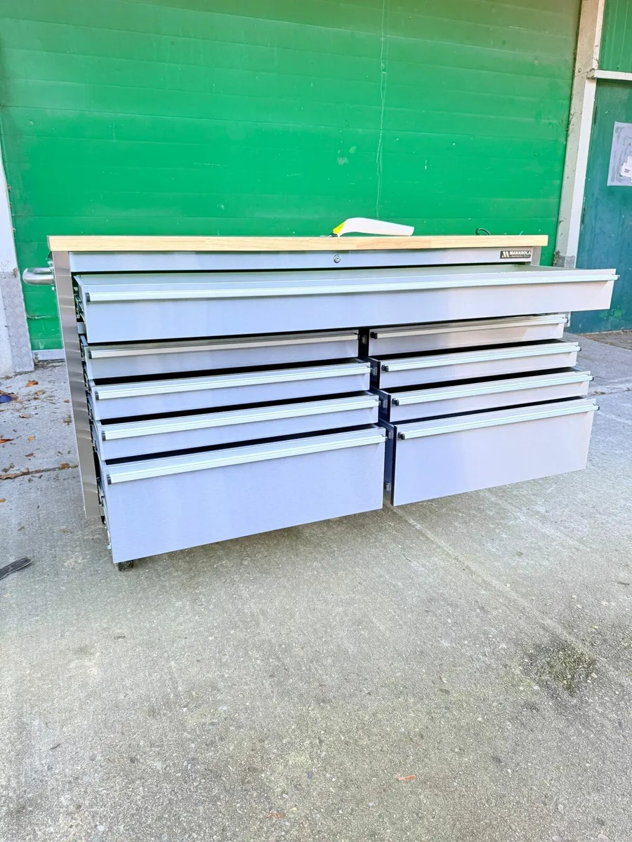61inch tool chest with power - Image 3