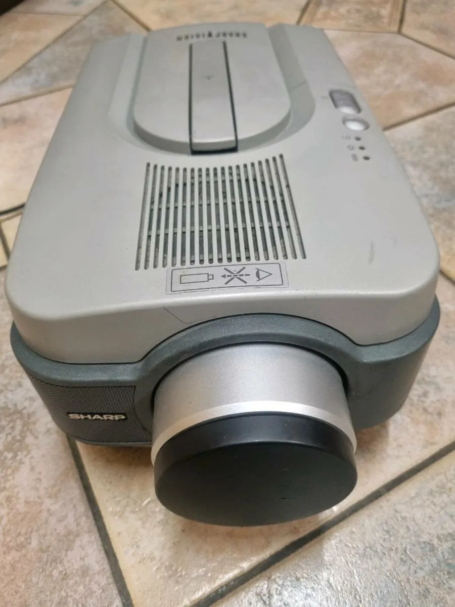 Projector vintage Sharp - Image 1