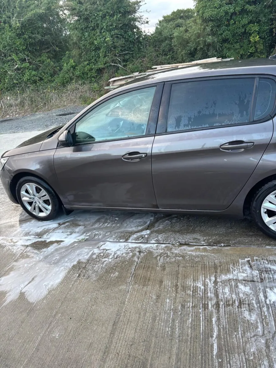 Peugeot 308 - Image 4