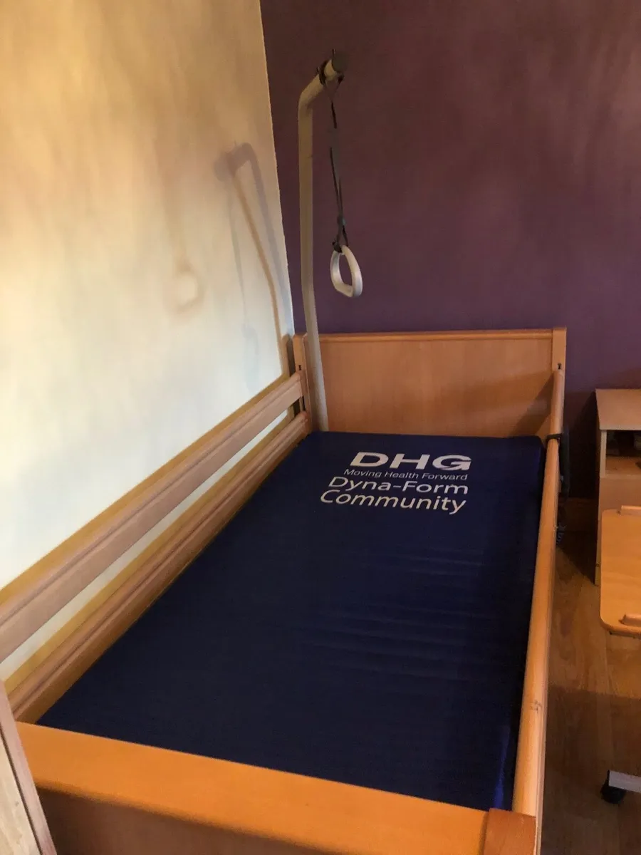 Electric bed - Image 4