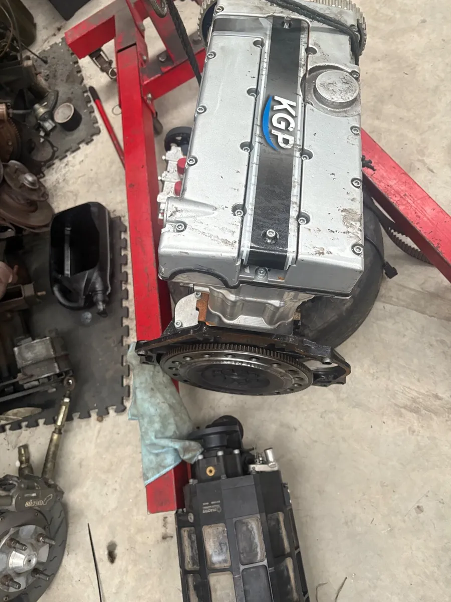 Ford Escort 1976 - Image 1