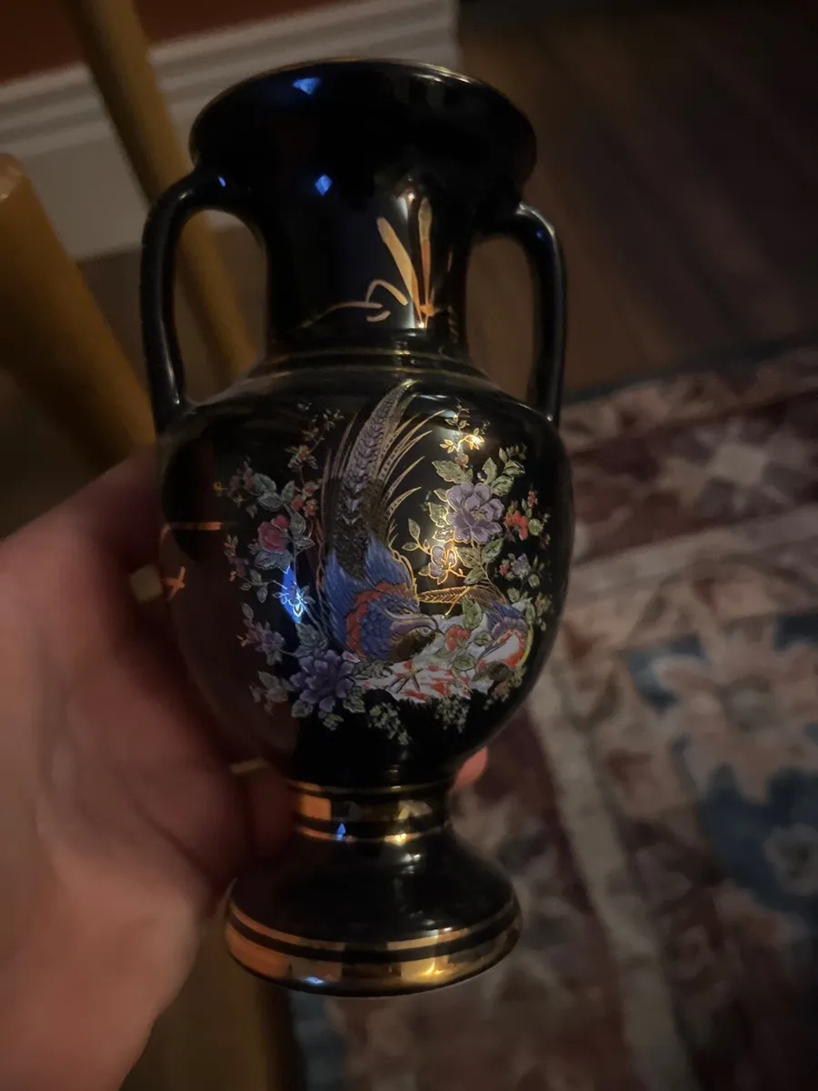 Antique vase - Image 4