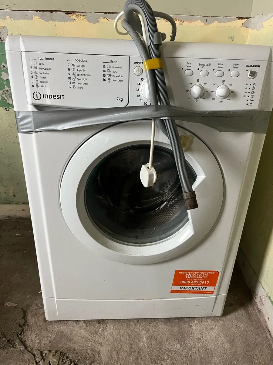 Washing machine - Image 1