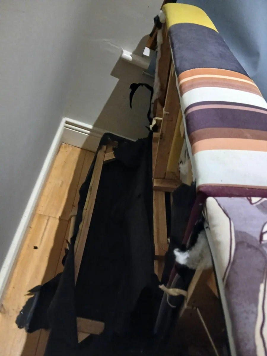 click clack sofa bed - Image 1